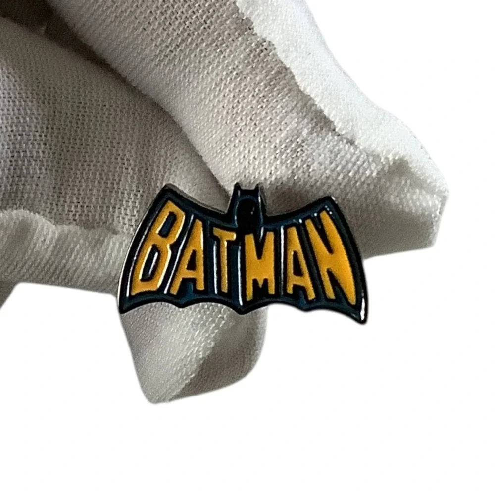 DC Comics Batman Cufflinks Mens OS Black Yellow Vintage Enamel‎ Logo Superhero